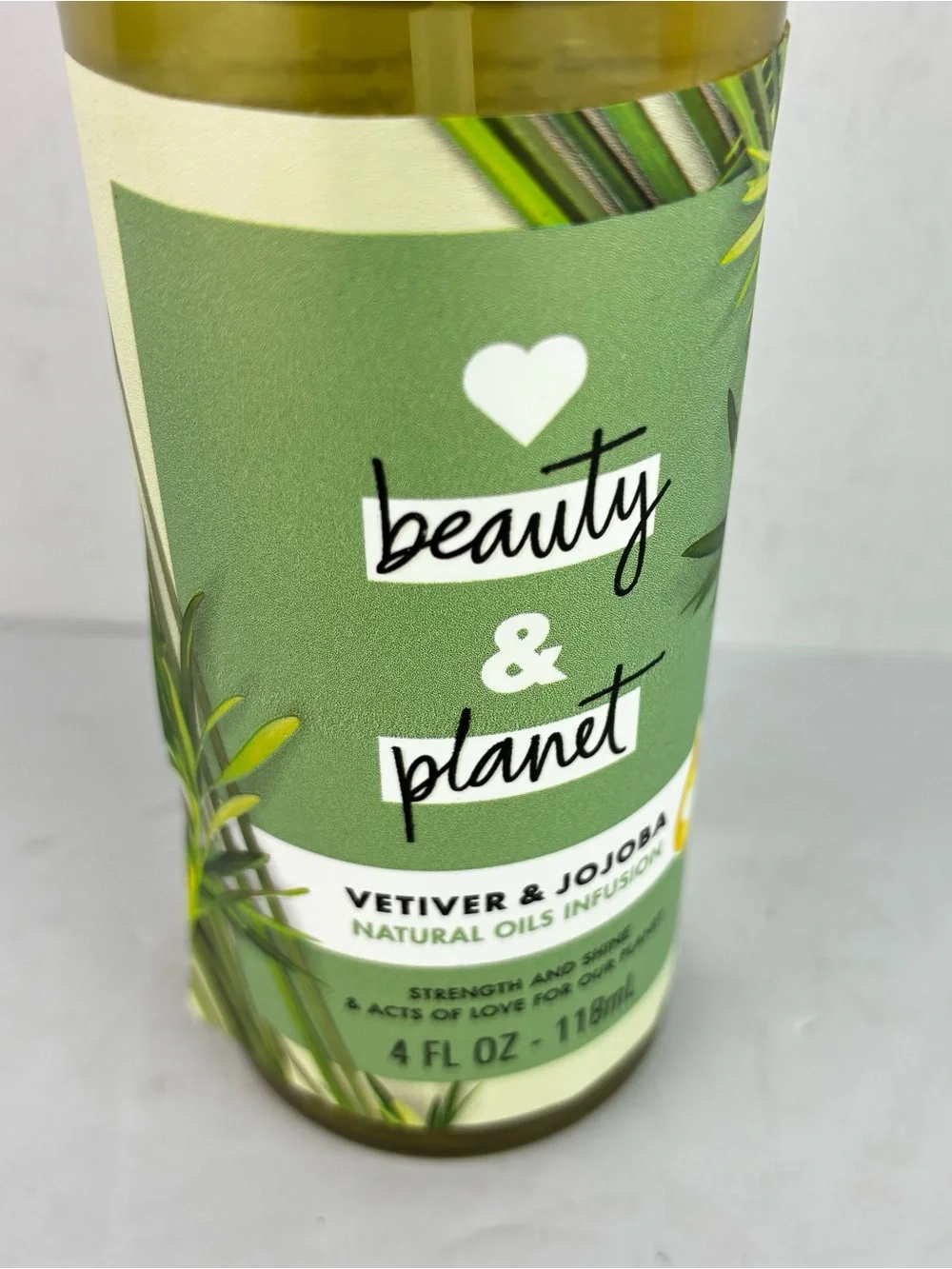 Love Beauty & Planet Vetiver & Jojoba Natural Oils Infusion Skin & Hair
